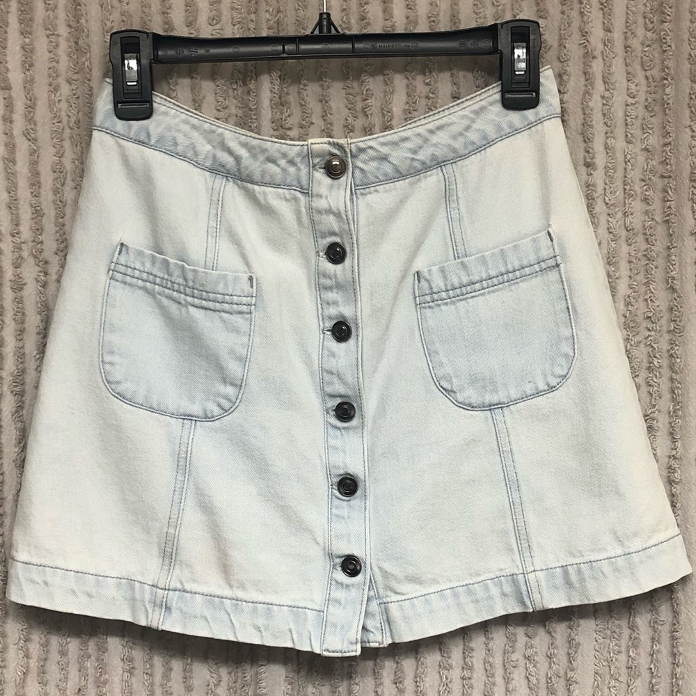 Button Up Light-wash Denim Skirt